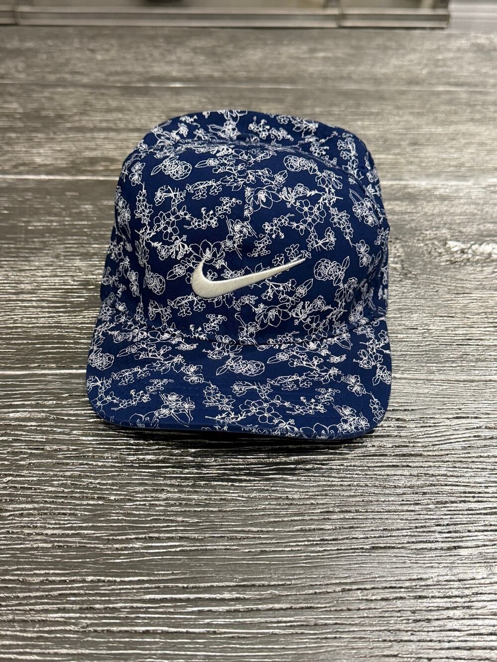 Nike Classic99 Dri-FIT Floral Golf Hat Blue & White